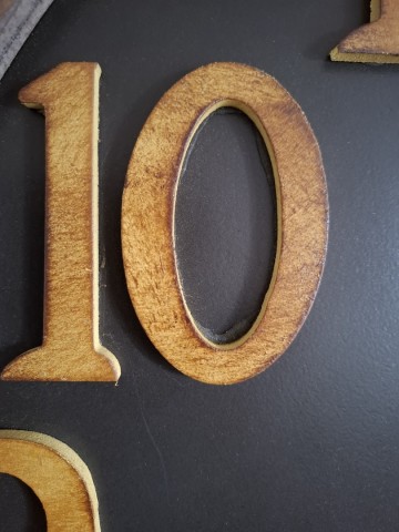 Cijfers klok met houten rand