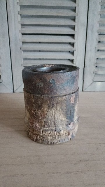 stoere houten kandelaar