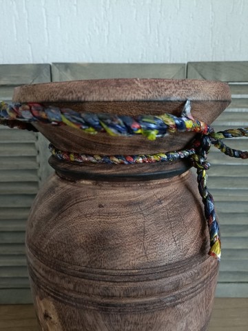 Nepalese pot xl dichtbij