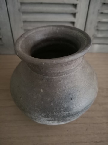 Pot clay bovenaf