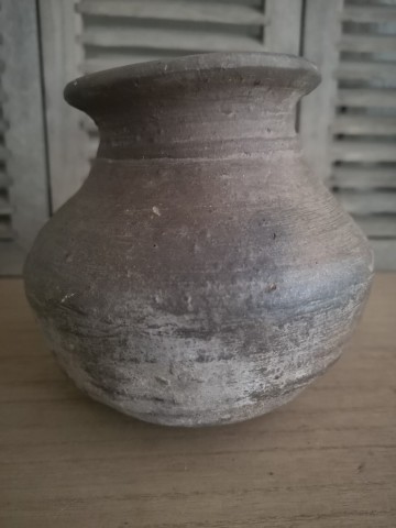 Pot clay dichtbij