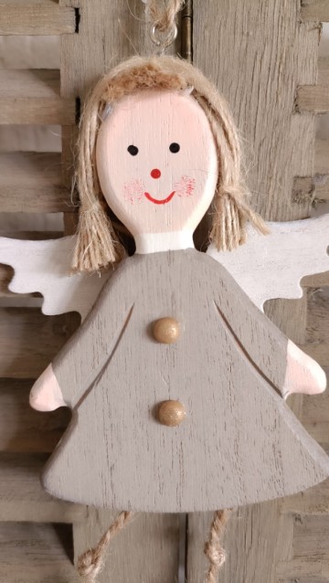 Saga engelhanger hout grijs dichtbij