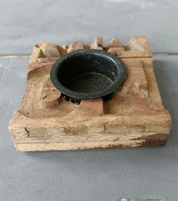 Vierkante metalen waxine T light Merkteken Brickmold 71 schuin van boven bekeken