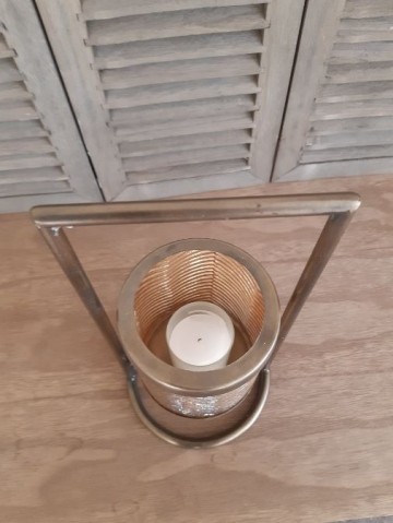 Windlicht met bewerkt glas van boven