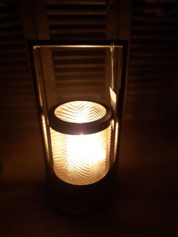 Windlicht met bewerkt en waxinelichtje